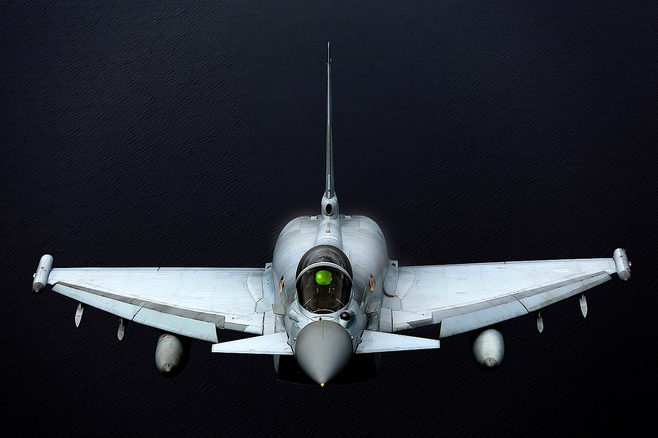 Premier engagement direct OTAN-Russie : un Eurofighter britannique abat des drones russes au-dessus de l'Ukraine